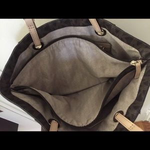 Michael kors shoulder bag brand new